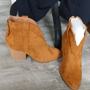 BEAST FASHION Suede Ankle Booties in Tan/Cognac